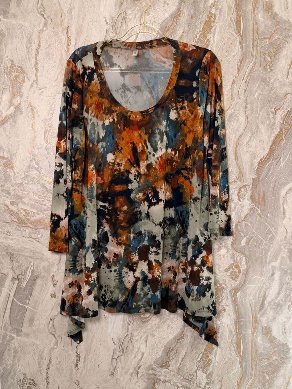 Emerald Plus Size Women's Olive Brown Tie Dye Sharkbite Tunic Top 2X